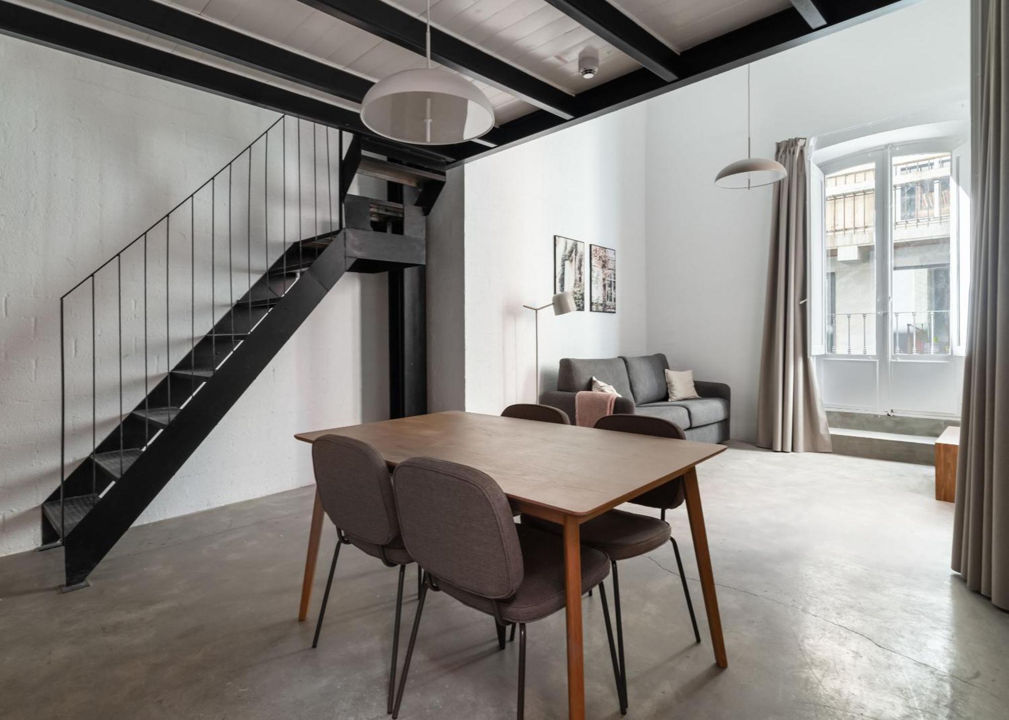 Limehome Hernan Cortes Almería
