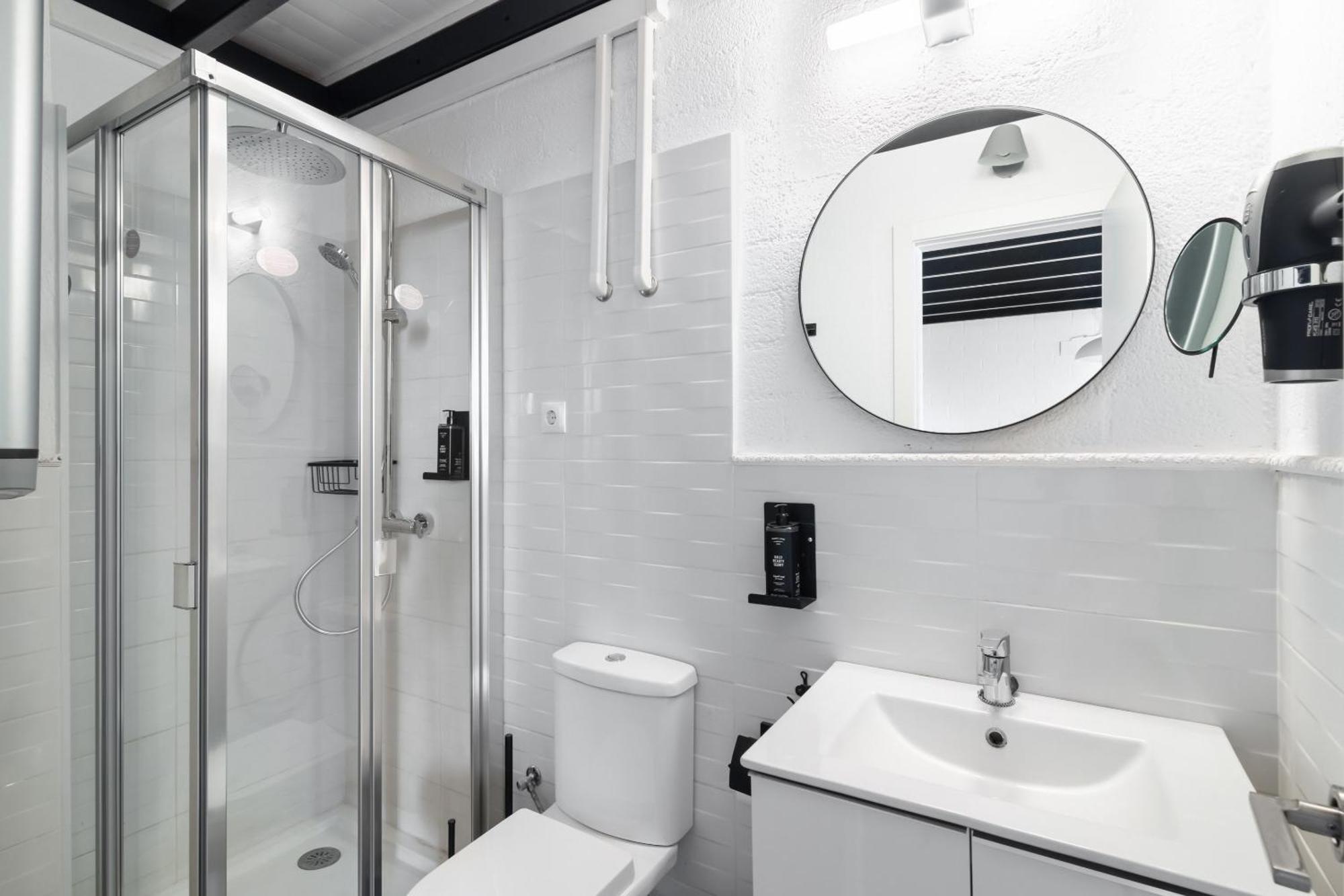 Limehome Hernan Cortes Apartment Almería